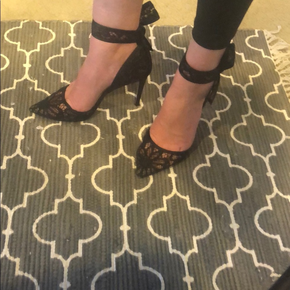 Black laced heels